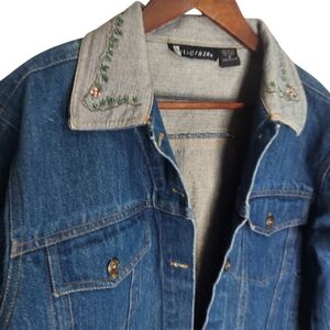 Vintage Citi-Craze Floral Embroidered Denim Jacket